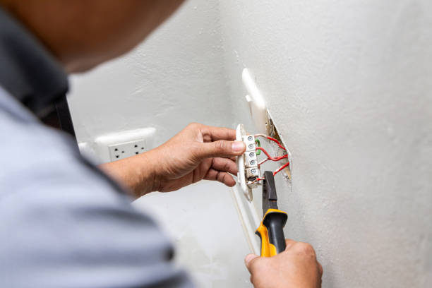 Best Emergency Electrical Repair  in Emporia, VA
